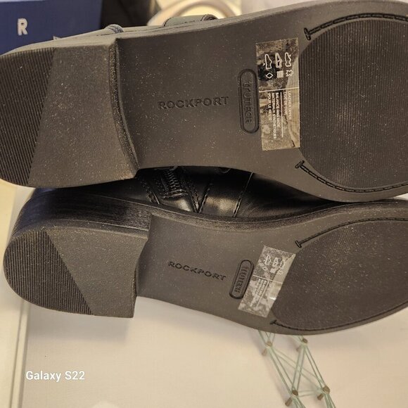 ROCKPORT "Vicky" Womens Leather Criss-Cross Ankle Boots. NIB. Size 6 - Picture 11 of 13